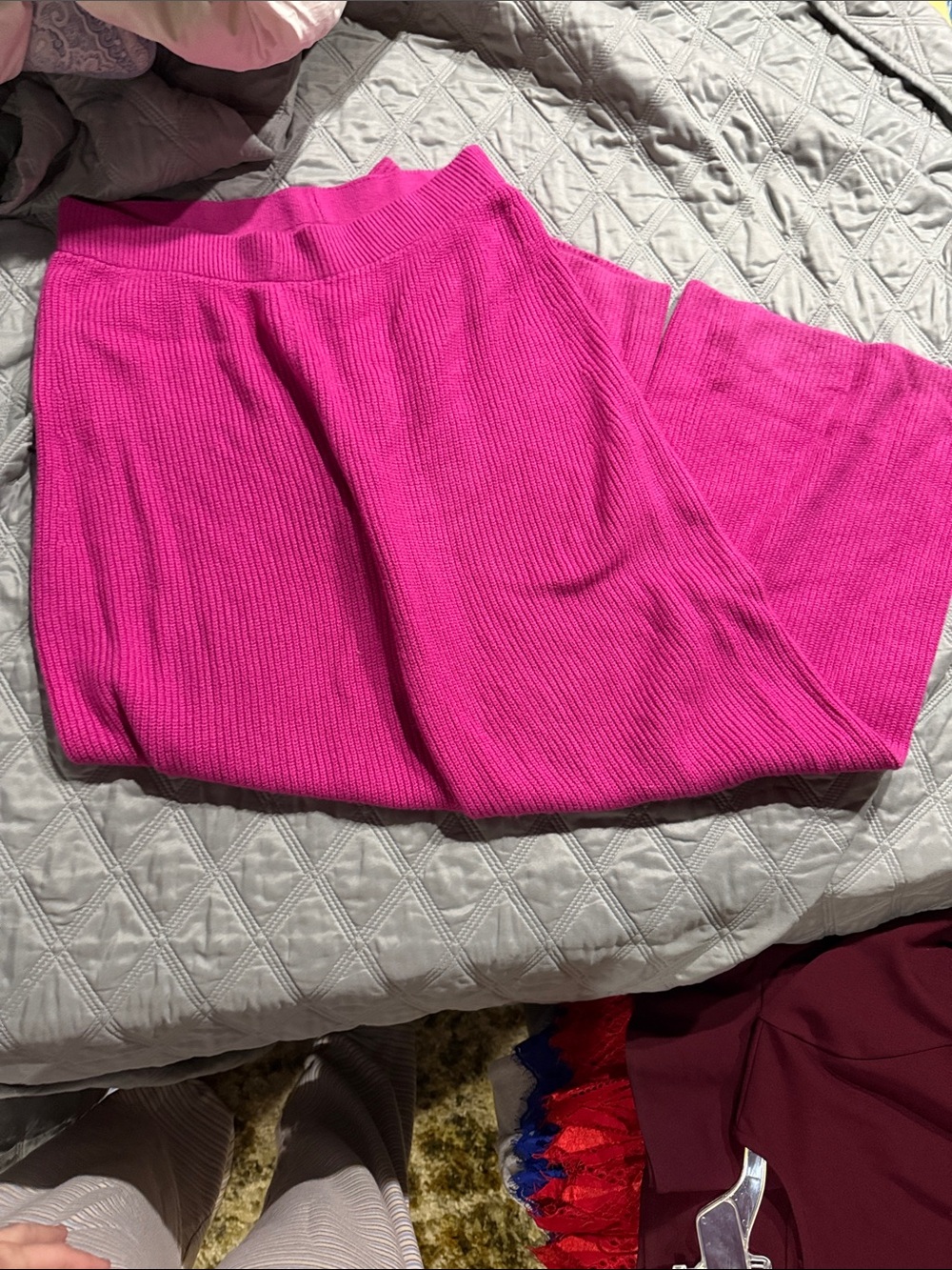 GAP Ribbed Maxi Skirt in Hot Pink
